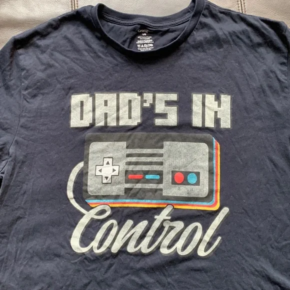 • Dad’s In Control Graphic T • - Picture 3 of 7
